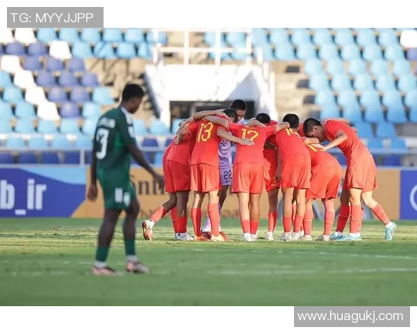 足球明星意外失误引发争议球迷质疑进球是否被偷走